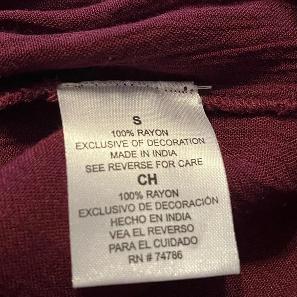 Patrons of Peace Flowy Black Off-The-Shoulder Top small - Picture 7 of 7